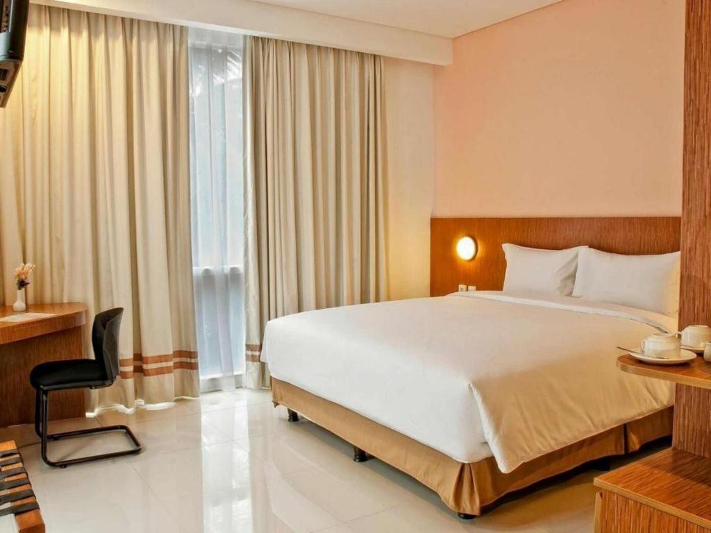 Hotel Pomelotel Patra Kuningan Jakarta