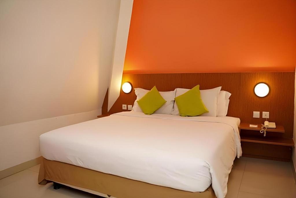 Hotel Pomelotel Patra Kuningan Jakarta