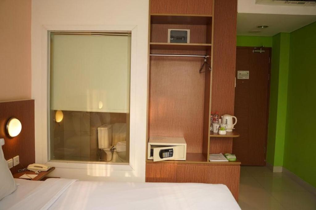 Pomelotel Patra Kuningan 3* Jakarta